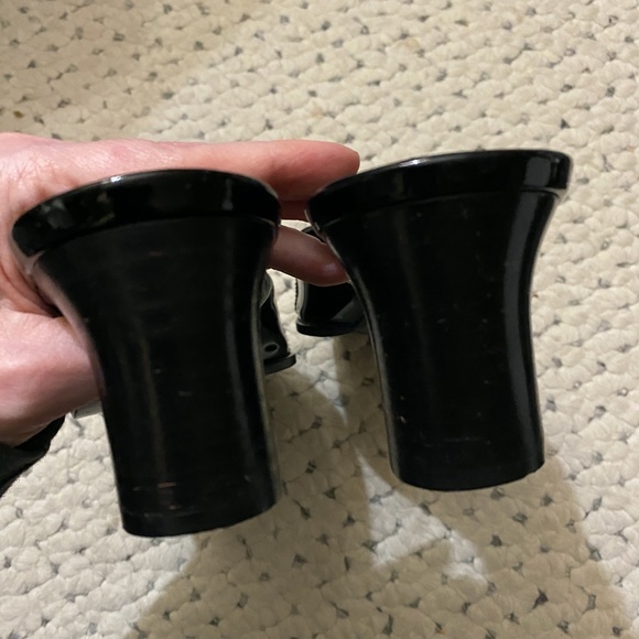 SALVATORE FERRAGAMO Authentic Horse Bit Heels 10 - Picture 5 of 7